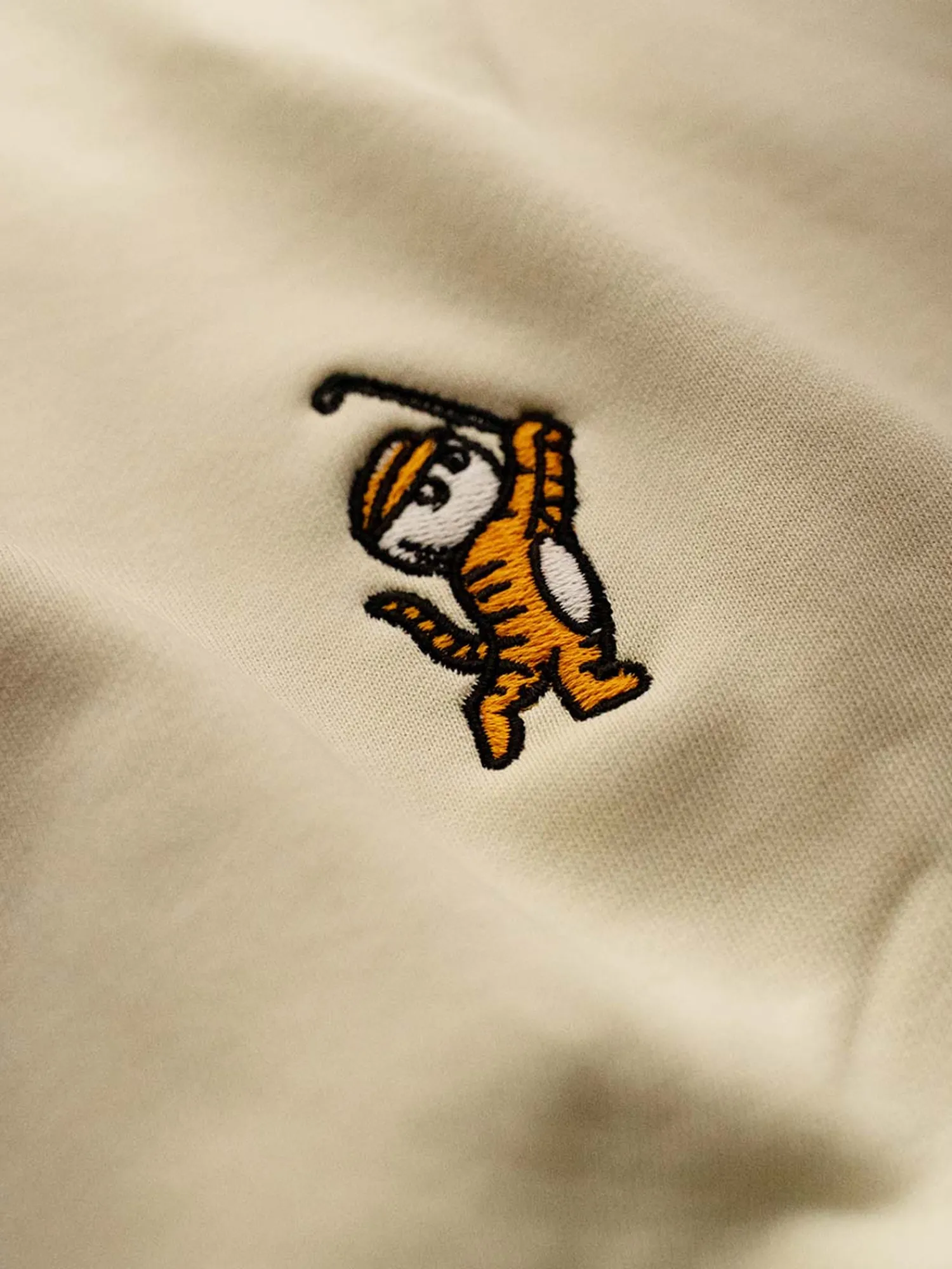 Malbon Jumpers|Evergreen Tiger Buckets Crewneck Sweatshirt - Natural